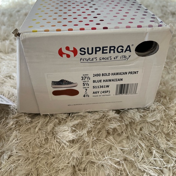 New in Box Superga Blue Hawaiian Sneakers - Picture 6 of 6